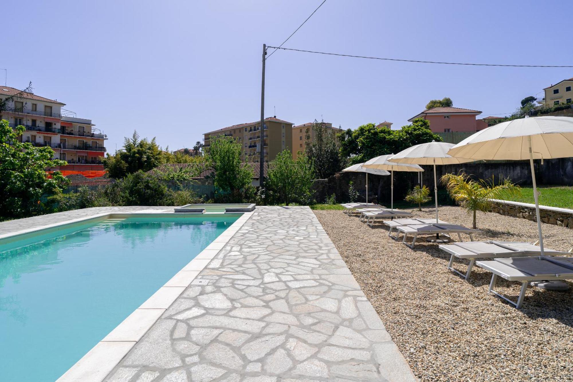 Il Gattino Di Porto - Apt 3 - Monolocale Veranda Piscina Imperia Bagian luar foto