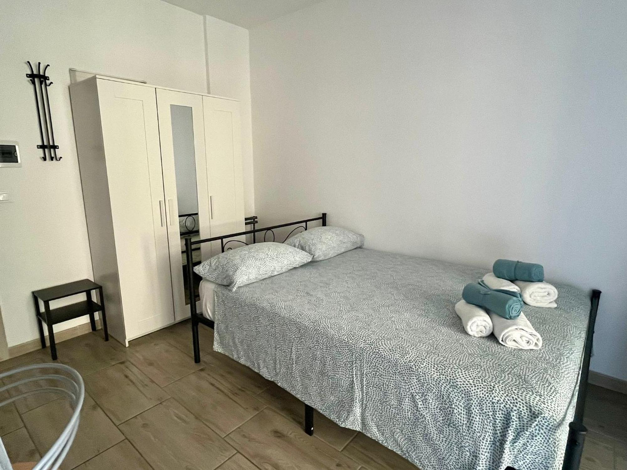 Il Gattino Di Porto - Apt 3 - Monolocale Veranda Piscina Imperia Bagian luar foto